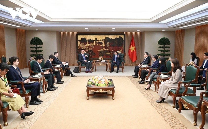 PM Chinh, IMF discusses economic outlook and policy